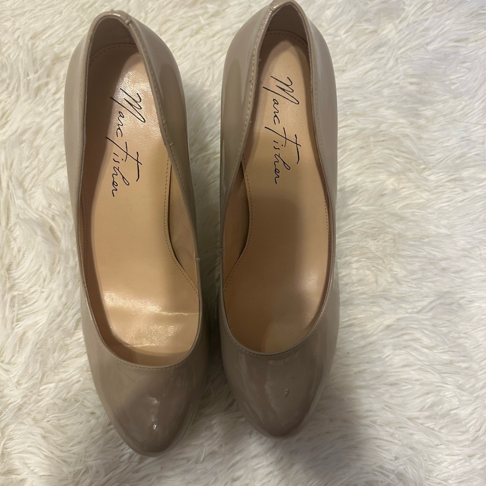 Taupe Marc Fisher heels 3.5 inches